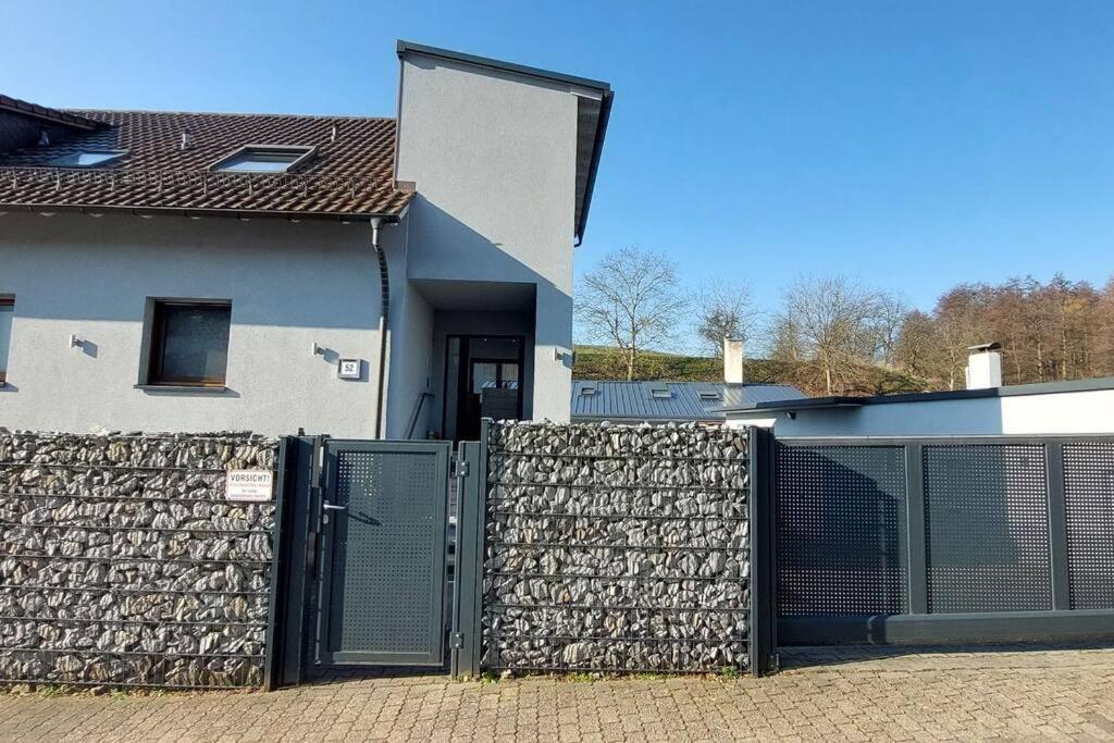 Grosse Tolle 4 Zimmer Ferienwohnung Im Herzen Des Odenwaldes Moerlenbach Luaran gambar