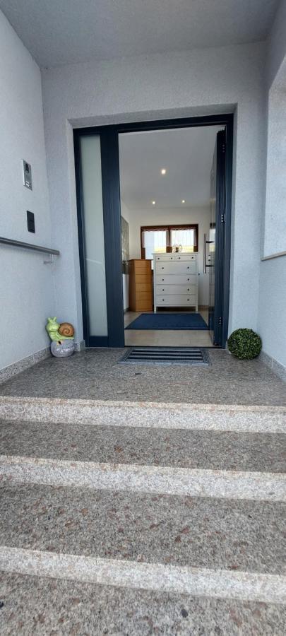 Grosse Tolle 4 Zimmer Ferienwohnung Im Herzen Des Odenwaldes Moerlenbach Luaran gambar