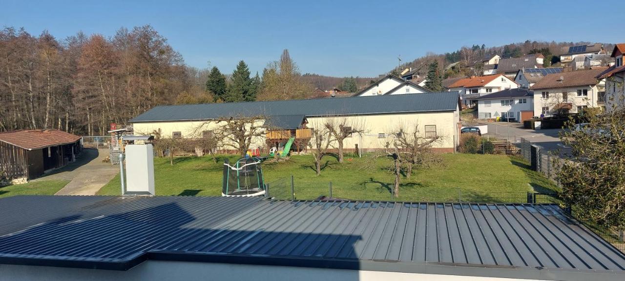 Grosse Tolle 4 Zimmer Ferienwohnung Im Herzen Des Odenwaldes Moerlenbach Luaran gambar