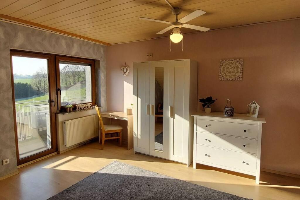 Grosse Tolle 4 Zimmer Ferienwohnung Im Herzen Des Odenwaldes Moerlenbach Luaran gambar