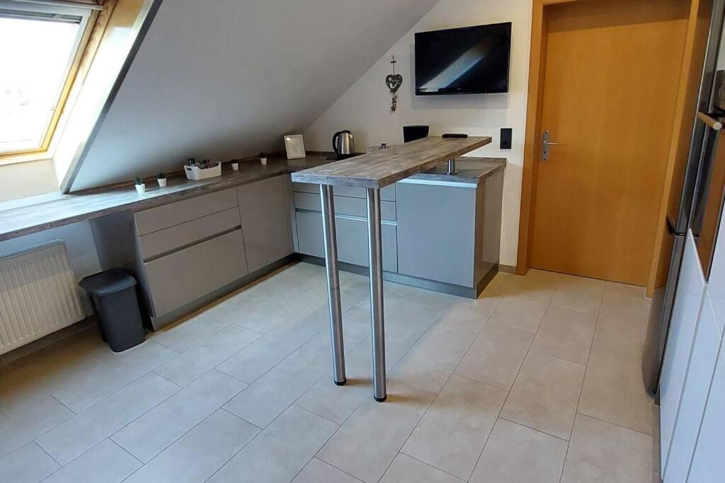 Grosse Tolle 4 Zimmer Ferienwohnung Im Herzen Des Odenwaldes Moerlenbach Luaran gambar