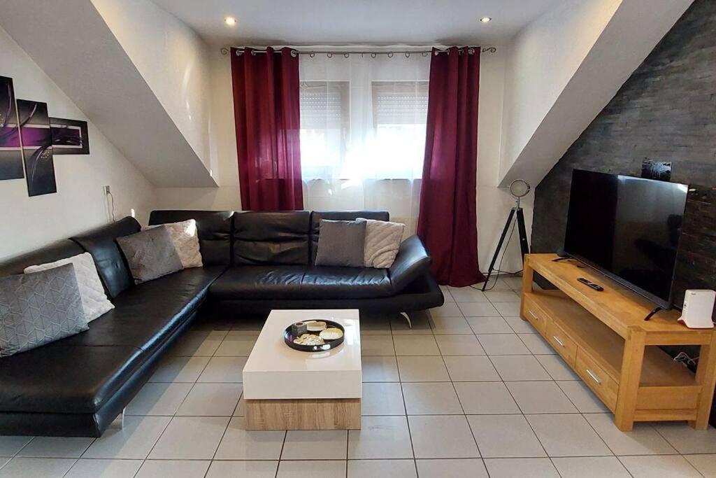 Grosse Tolle 4 Zimmer Ferienwohnung Im Herzen Des Odenwaldes Moerlenbach Luaran gambar