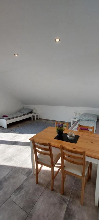 Grosse Tolle 4 Zimmer Ferienwohnung Im Herzen Des Odenwaldes Moerlenbach Luaran gambar